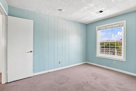 Tiny photo for 6 Huntington Circle, PITTSBURG, CA 94565 (MLS # ML82060441)