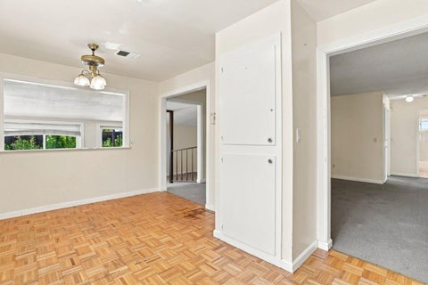Tiny photo for 6 Huntington Circle, PITTSBURG, CA 94565 (MLS # ML82060441)