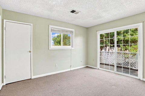 Tiny photo for 6 Huntington Circle, PITTSBURG, CA 94565 (MLS # ML82060441)