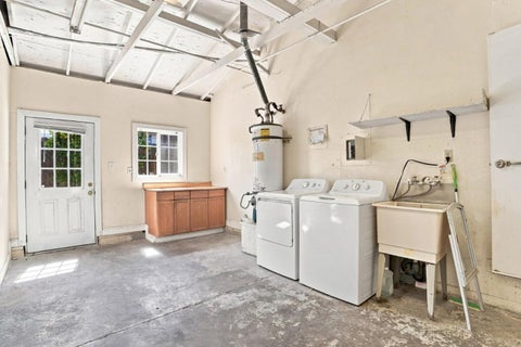 Tiny photo for 6 Huntington Circle, PITTSBURG, CA 94565 (MLS # ML82060441)