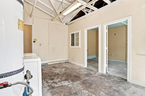 Tiny photo for 6 Huntington Circle, PITTSBURG, CA 94565 (MLS # ML82060441)