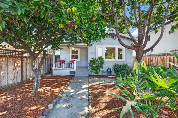 134 BROOKLYN AVE, SAN JOSE, CA 95128 - Image 75bcaedfbbbc53d26674abeaec1df688/469877870