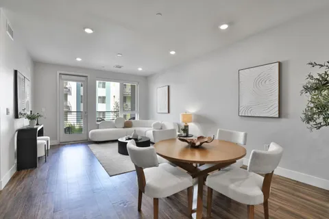 5925 Charlotte Drive Unit 204, San Jose, CA 95123 - #: ML82002174