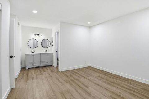 Tiny photo for 247 N Capitol Avenue #167, San Jose, CA 95127 (MLS # ML82040750)