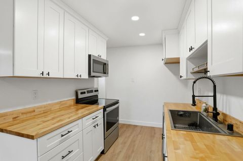Tiny photo for 247 N Capitol Avenue #167, San Jose, CA 95127 (MLS # ML82040750)