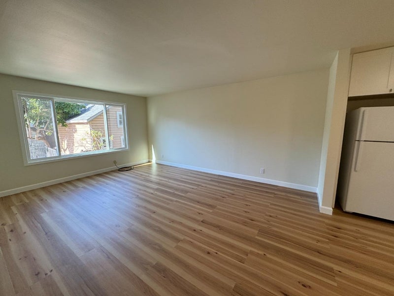 370 Bartlett Avenue 2