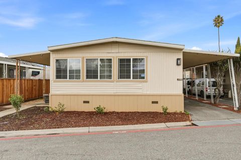 Tiny photo for 777 Spindrift Place #777, SAN JOSE, CA 95134 (MLS # ML82028313)