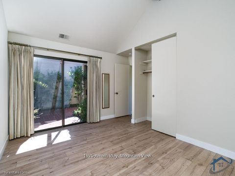 Tiny photo for 1925 Amalfi Way, MOUNTAIN VIEW, CA 94040 (MLS # ML82031214)