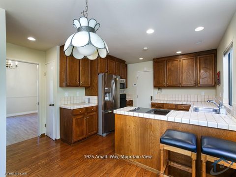 Tiny photo for 1925 Amalfi Way, MOUNTAIN VIEW, CA 94040 (MLS # ML82031214)