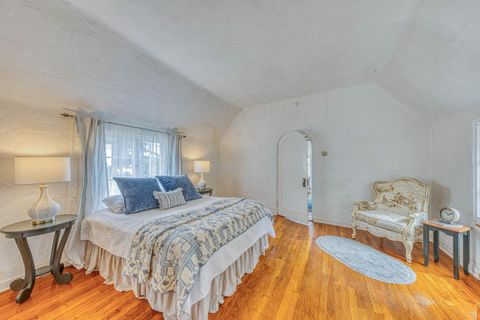 Tiny photo for 195 Cedar Street, PACIFIC GROVE, CA 93950 (MLS # ML82049195)