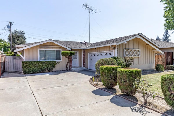 958 CAMELLIA WAY, SAN JOSE, CA 95117 - Image 76c17faecfd94fbac01b99cca6d4daad/3068185422