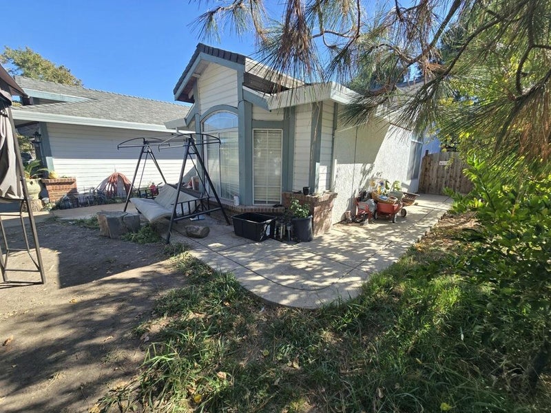 930 Bell Avenue