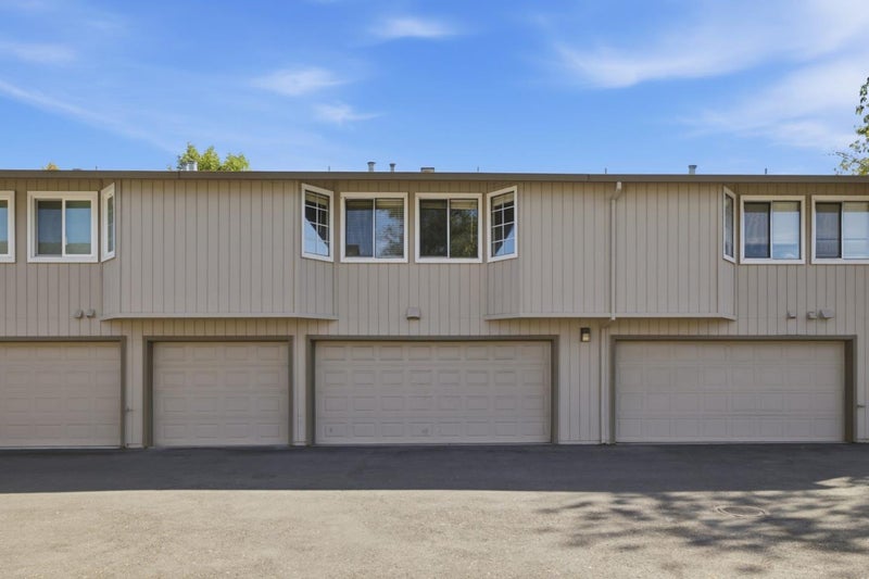 2286 Wine Maker Way