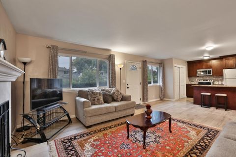 Tiny photo for 5480 Tradewinds Walkway #1, San Jose, CA 95123 (MLS # ML82028159)