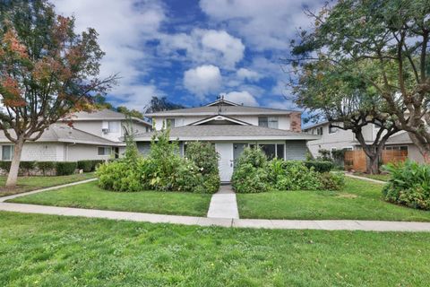 Photo of 5480 Tradewinds Walkway #1, San Jose, CA 95123 (MLS # ML82028159)