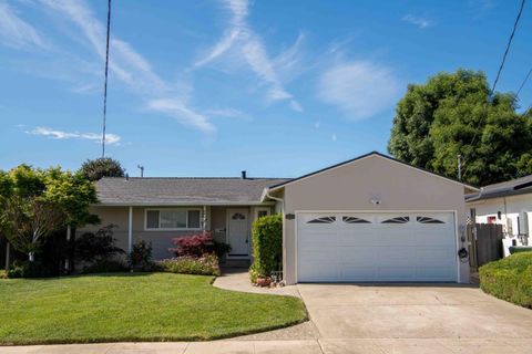 Photo of 4547 La Salle Avenue, Fremont, CA 94536 (MLS # ML82042425)