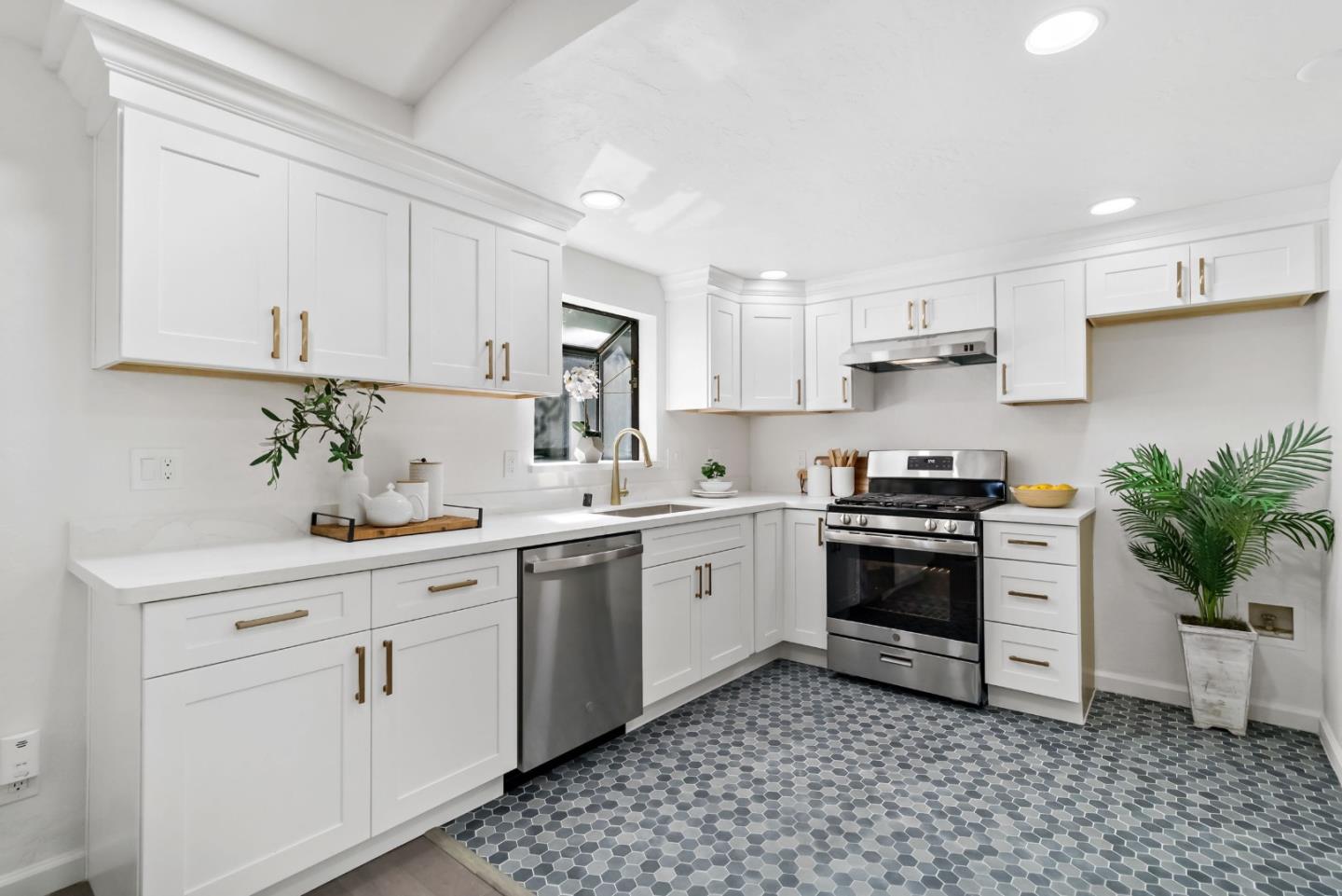 18122 Virginia Drive