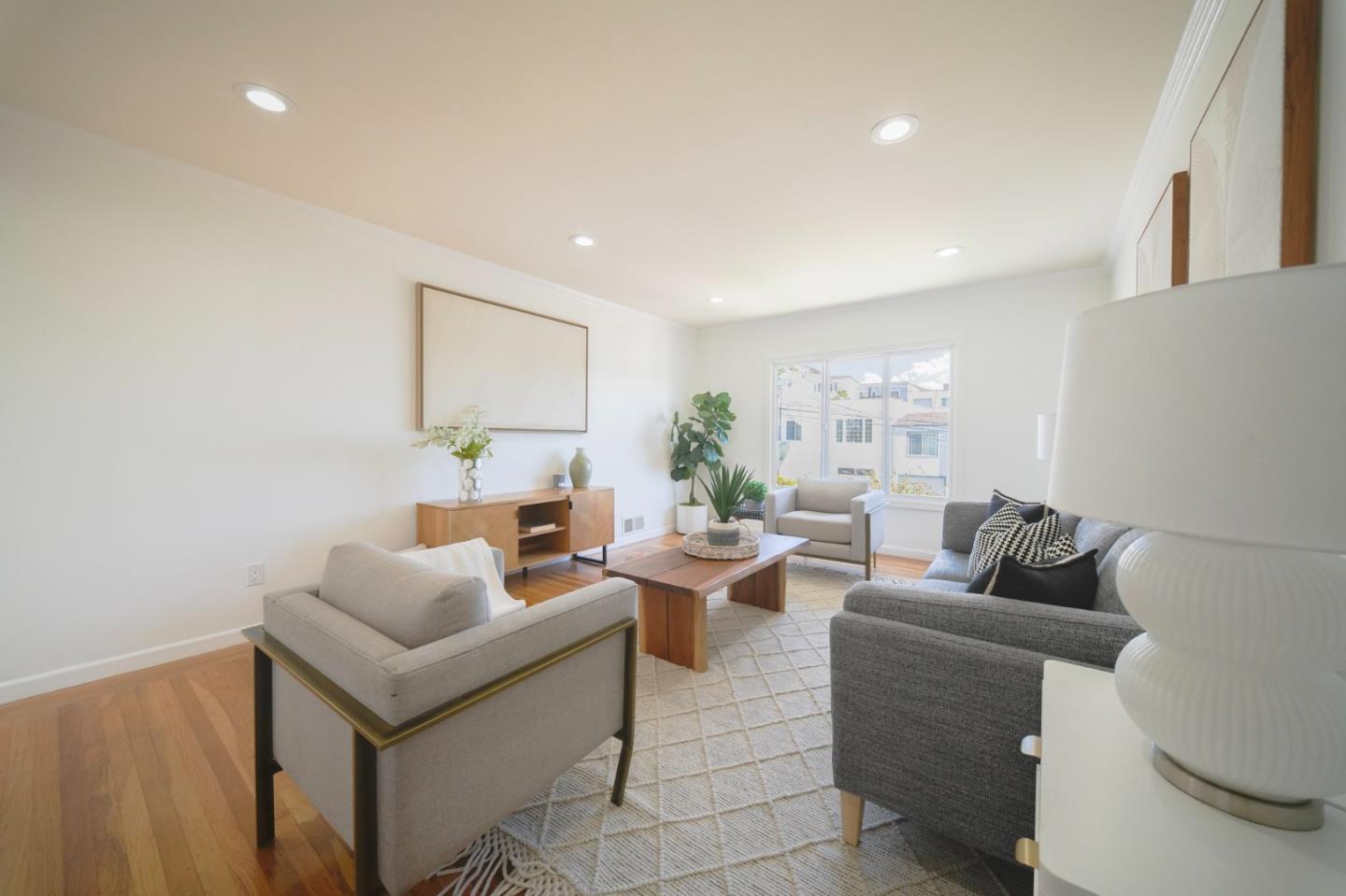 531 Head Street