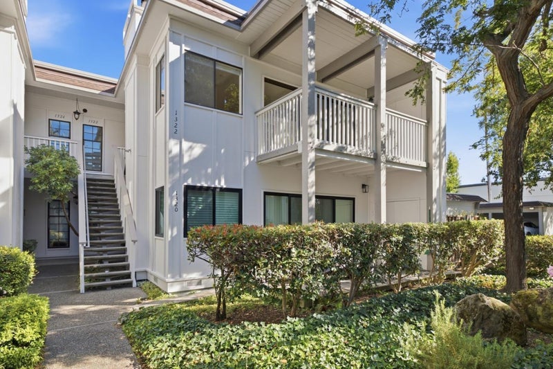 1322 Woodside Road