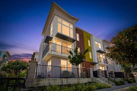 Photo of 2976 San Jose Vineyard Place #1, San Jose, CA 95136 (MLS # ML82044377)