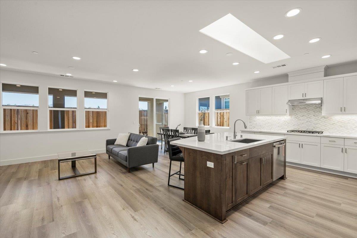 2109 White Oak Drive