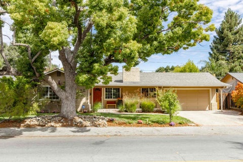 Photo of 1222 Marilyn Drive, MOUNTAIN VIEW, CA 94040 (MLS # ML82060497)