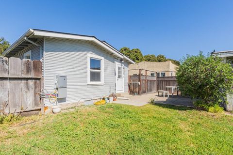 Tiny photo for 116 Oak Street, Salinas, CA 93901 (MLS # ML82039498)
