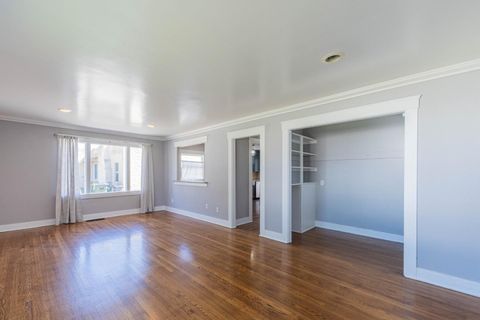 Tiny photo for 116 Oak Street, Salinas, CA 93901 (MLS # ML82039498)