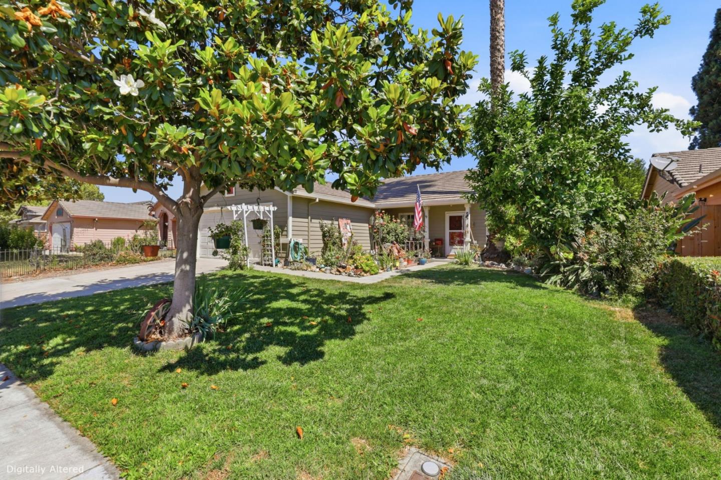 790 Del Monte Drive