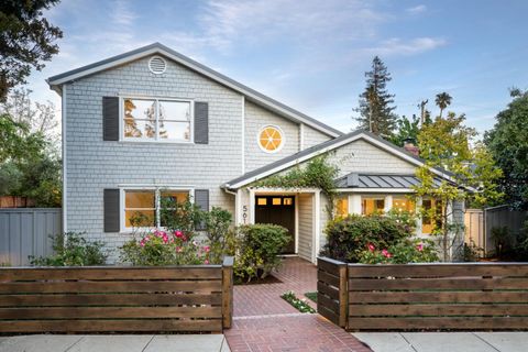 Photo of 561 Orange Avenue, LOS ALTOS, CA 94022 (MLS # ML82044843)