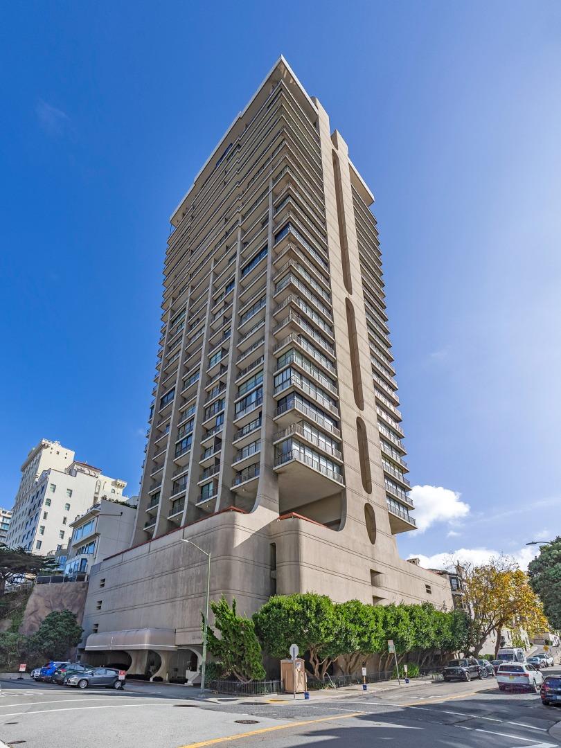 999 Green Street 1205