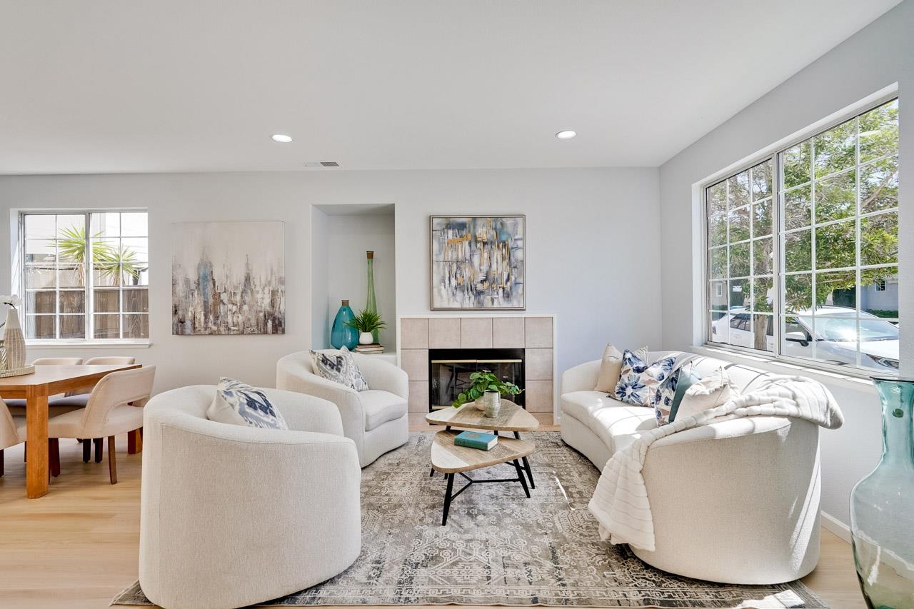 2153 Esperanca Avenue