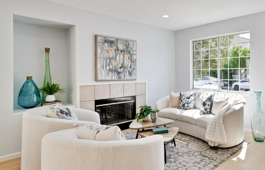 2153 Esperanca Avenue