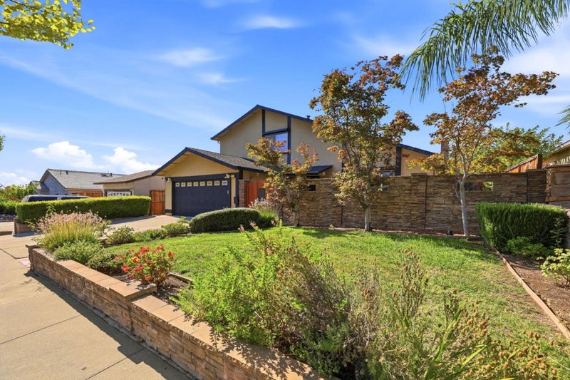 3371 Hostetter Road