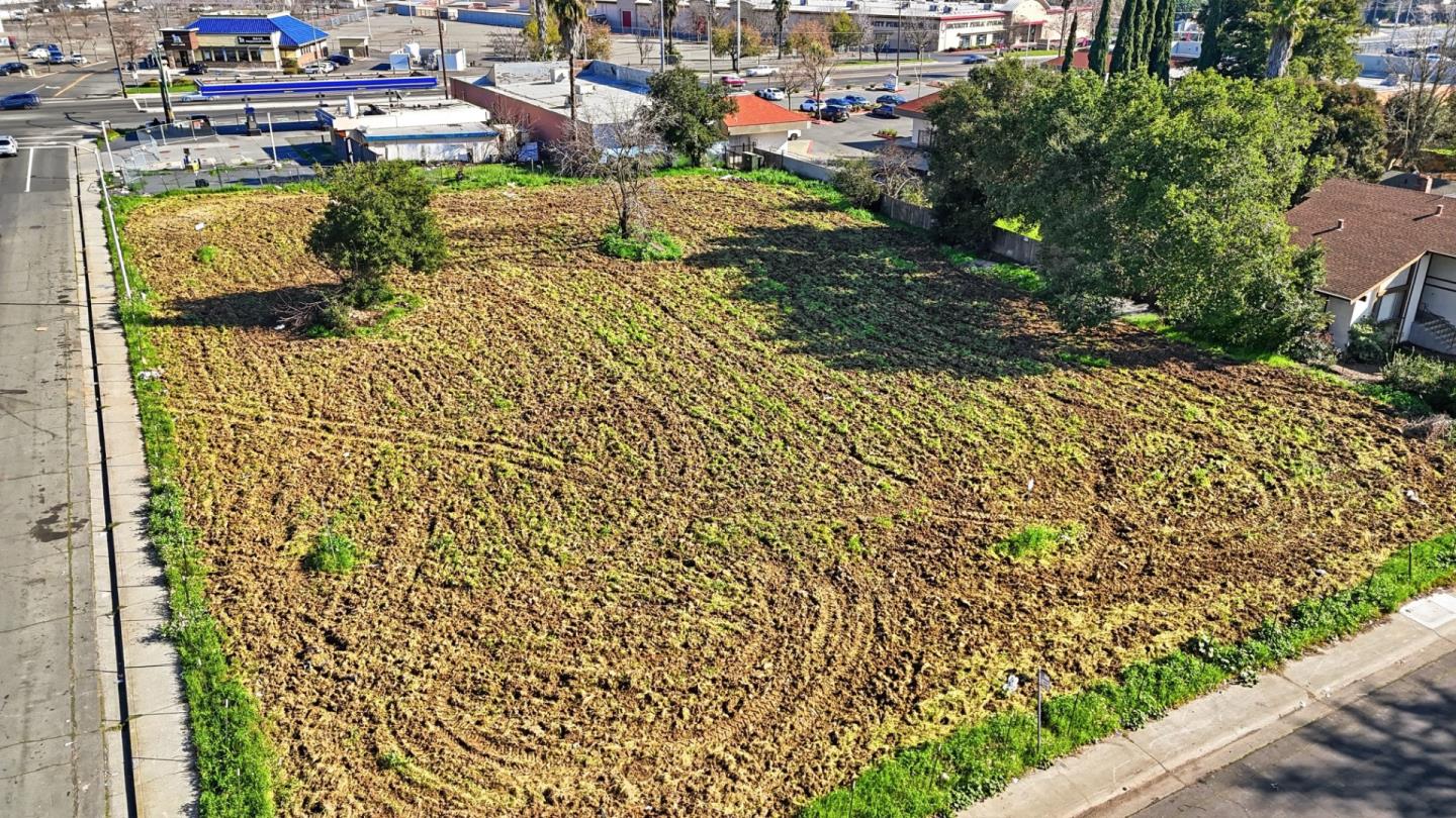 7200 Meadowgate Drive