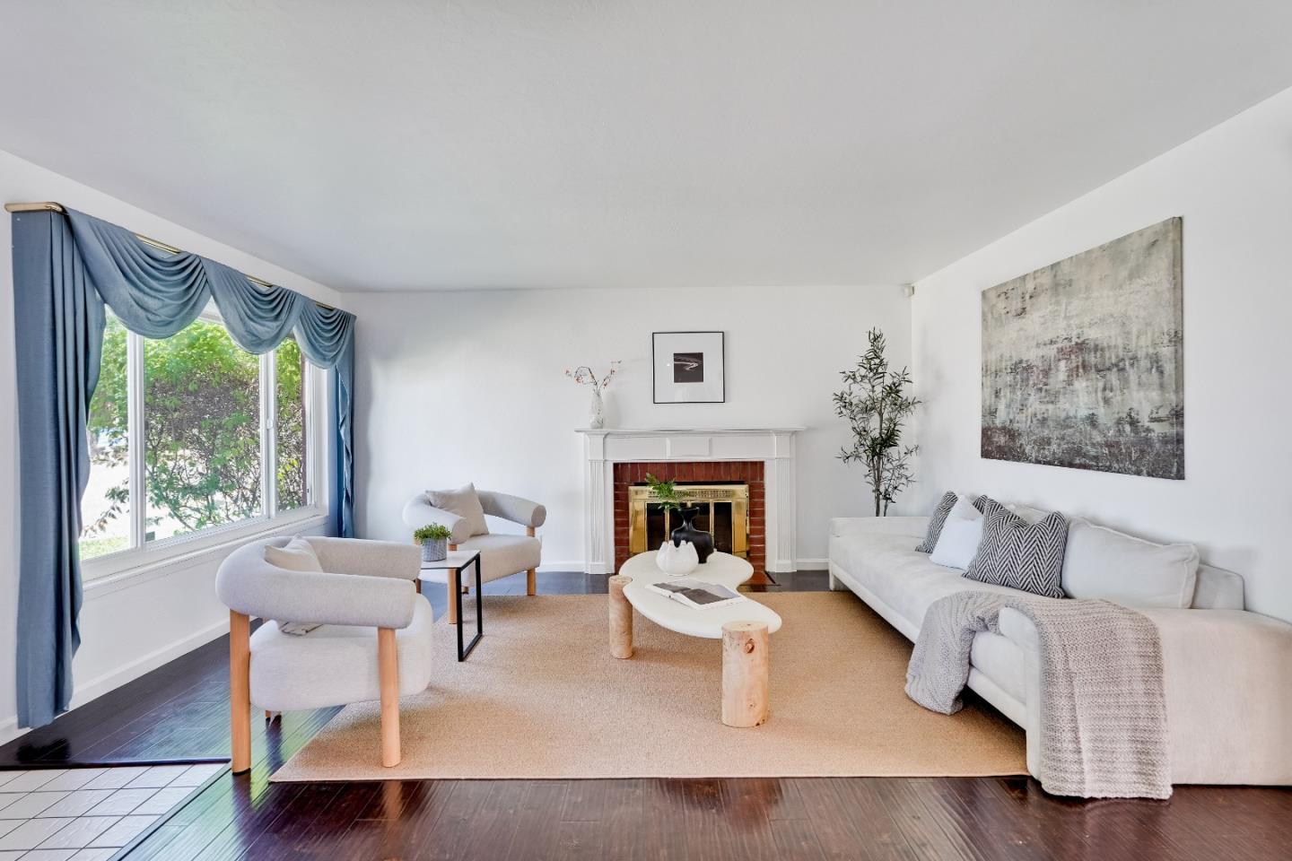 1040 Los Padres Boulevard