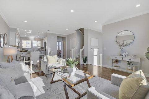 Tiny photo for 2001 Ocean View Court #D, Daly City, CA 94014 (MLS # ML82031533)