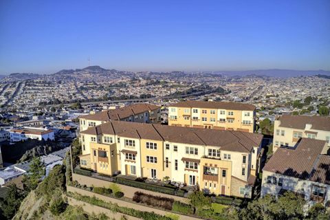 Tiny photo for 2001 Ocean View Court #D, Daly City, CA 94014 (MLS # ML82031533)