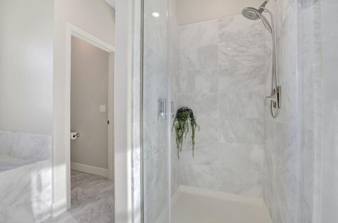 Tiny photo for 2001 Ocean View Court #D, Daly City, CA 94014 (MLS # ML82031533)