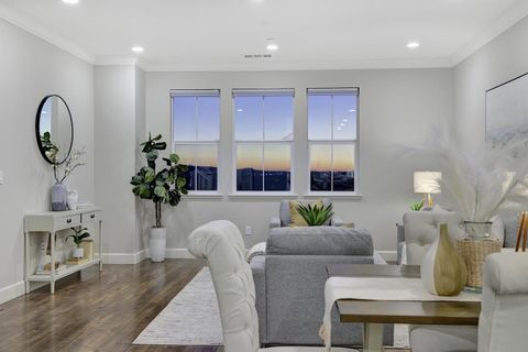 Tiny photo for 2001 Ocean View Court #D, Daly City, CA 94014 (MLS # ML82031533)