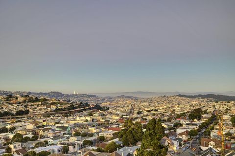 Tiny photo for 2001 Ocean View Court #D, Daly City, CA 94014 (MLS # ML82031533)