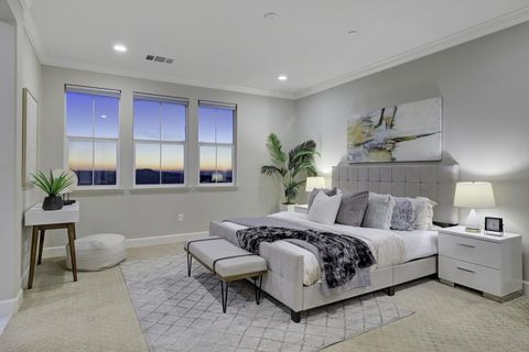 Tiny photo for 2001 Ocean View Court #D, Daly City, CA 94014 (MLS # ML82031533)