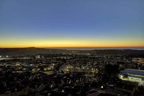 Tiny photo for 2001 Ocean View Court #D, Daly City, CA 94014 (MLS # ML82031533)