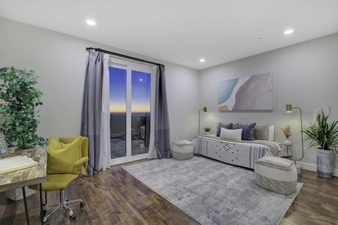 Tiny photo for 2001 Ocean View Court #D, Daly City, CA 94014 (MLS # ML82031533)