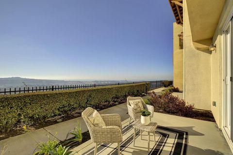 Tiny photo for 2001 Ocean View Court #D, Daly City, CA 94014 (MLS # ML82031533)