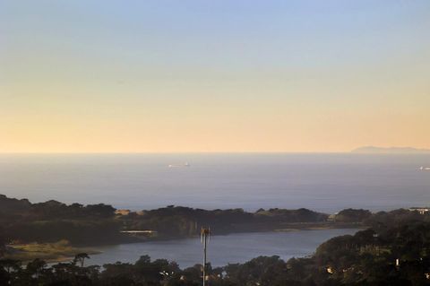 Tiny photo for 2001 Ocean View Court #D, Daly City, CA 94014 (MLS # ML82031533)