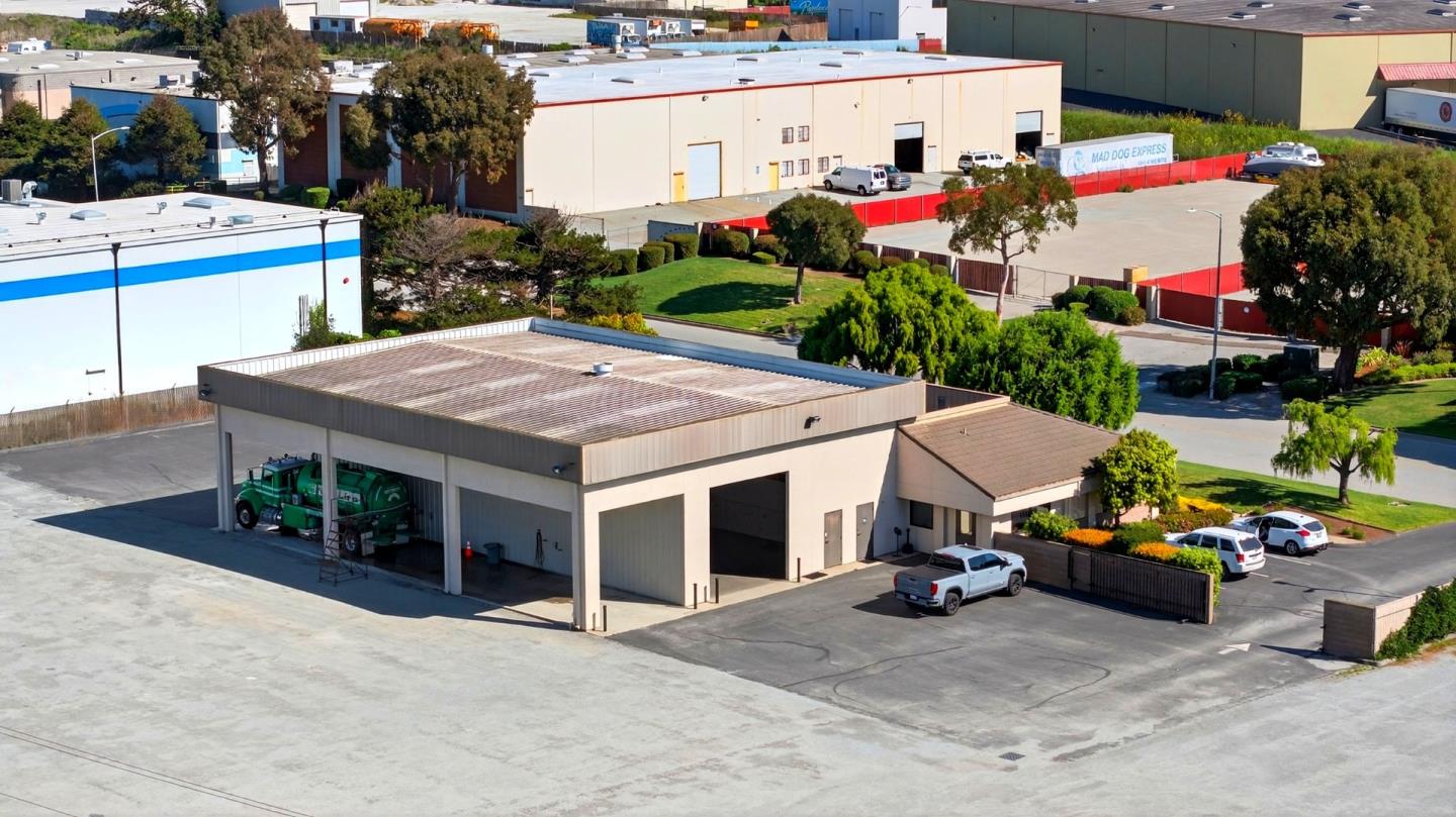 11080 Commercial Parkway