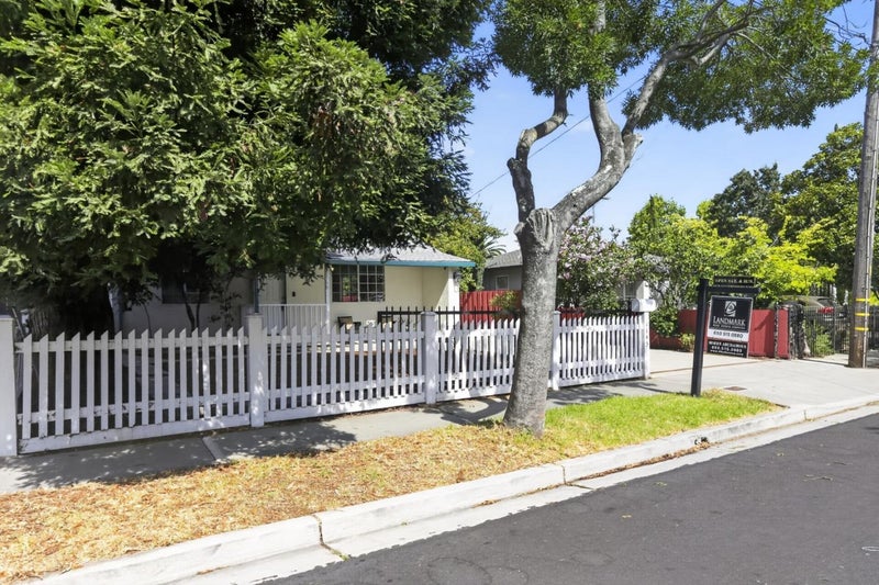 1145 Henderson Avenue