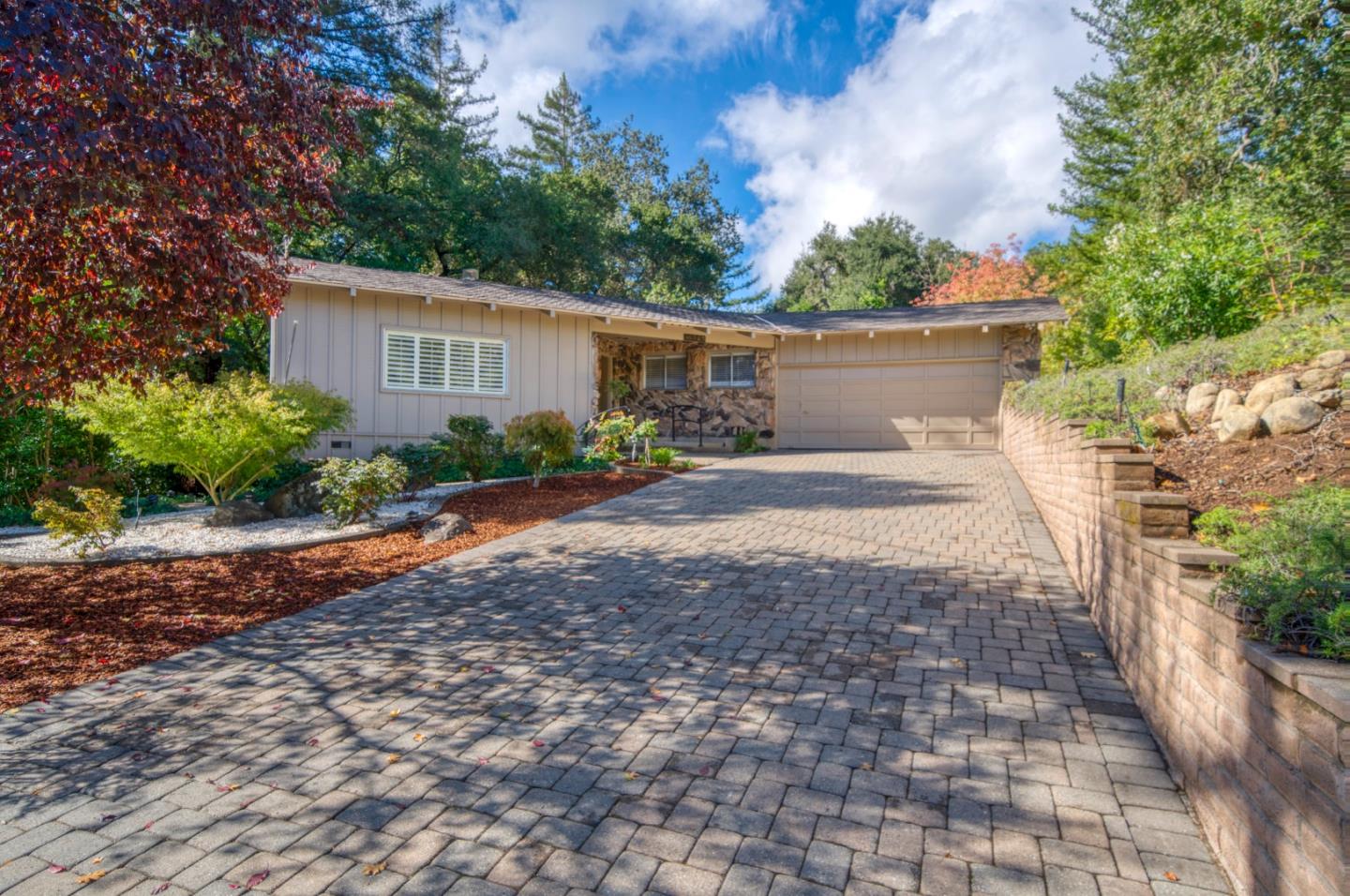 16325 Oakhurst Drive
