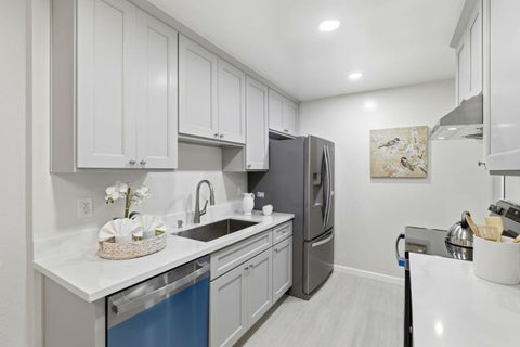 Tiny photo for 259 N Capitol Avenue #122, SAN JOSE, CA 95127 (MLS # ML82051435)
